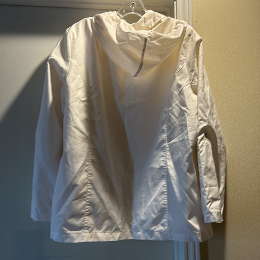 Karen Scott White light weight Hooded Windbreaker size Large